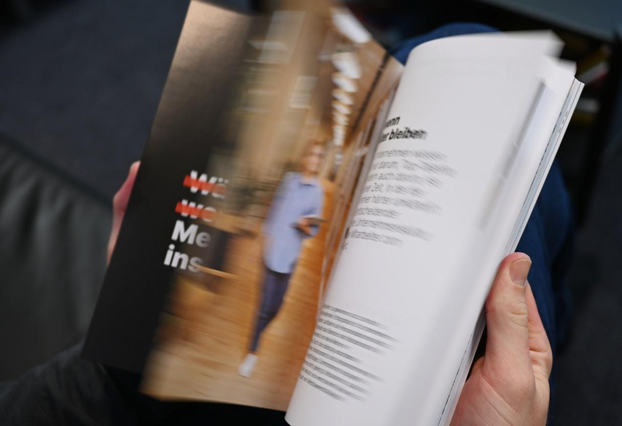 Glanzend gestreken papier voor B2B-communicatie